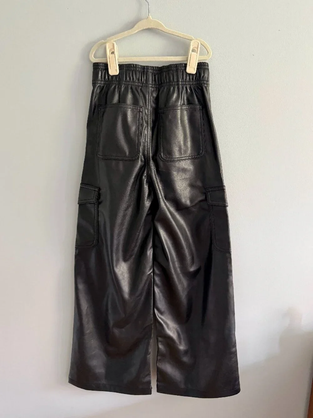NWT Gap Faux Leather Wide Leg Cargo Pull-On Pants Black Kids M 8